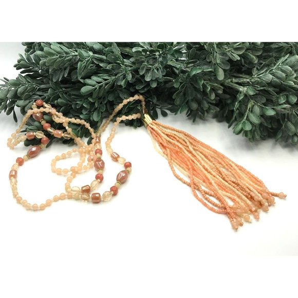 Vintage necklace peach cream beads with seed bead tassel 38" length 6" tassel - Picture 3 of 5